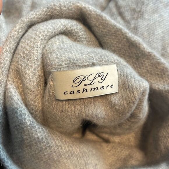 PLY Cashmere NEW Shawl - Picture 3 of 3